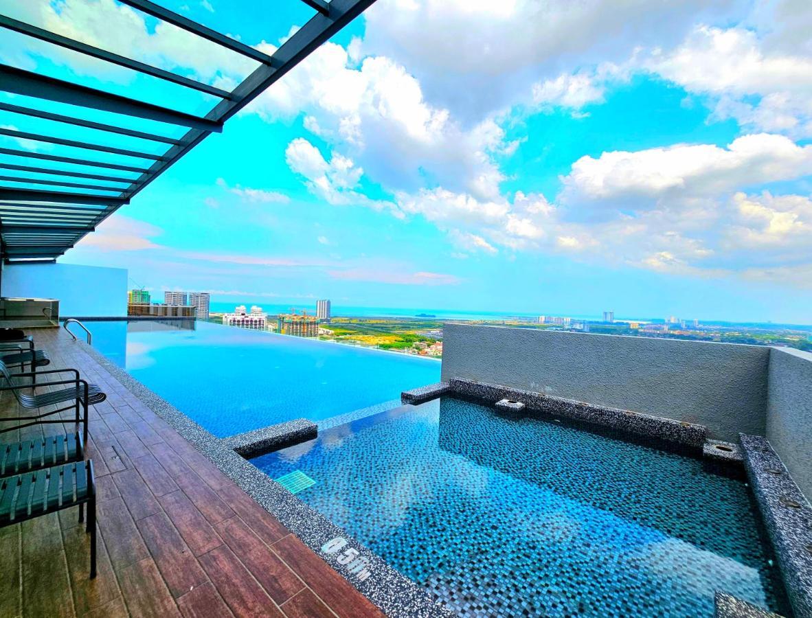 Quartz Residence - Melaka Экстерьер фото