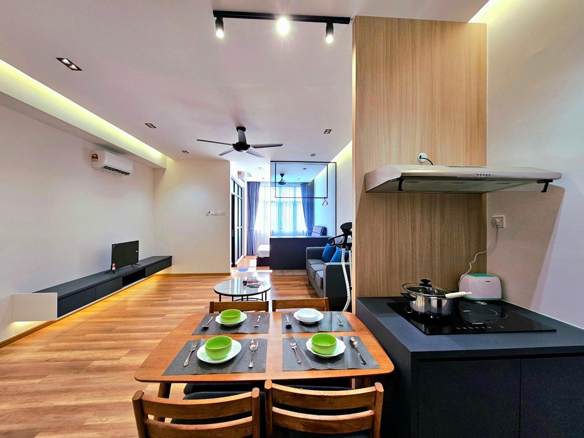 Quartz Residence - Melaka Экстерьер фото